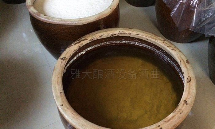 釀酒工藝-低度白酒是如何用白酒釀酒設(shè)備釀制的？5