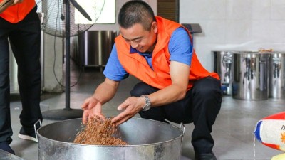 用熟料釀酒設備釀酒的前6個月，“醉”需釀酒技術指導